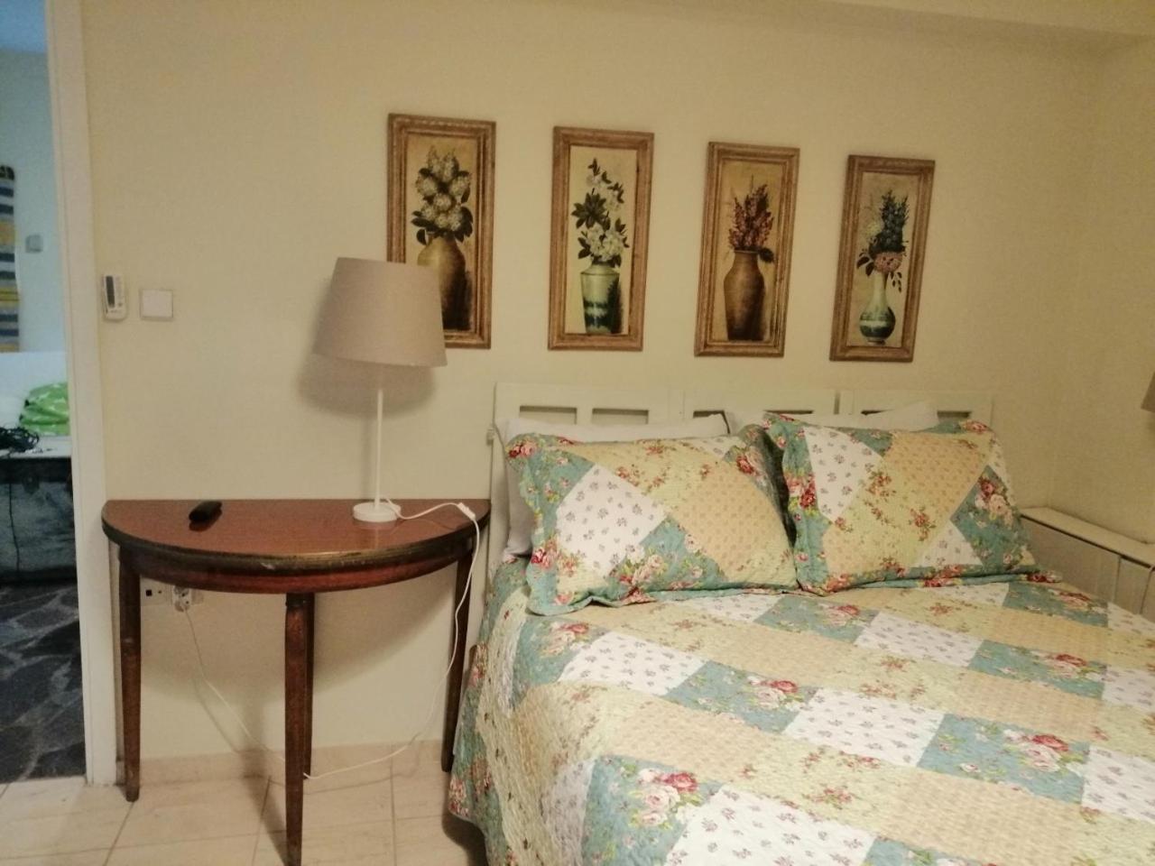 St. Thomas Bed And Breakfast Paianía 外观 照片